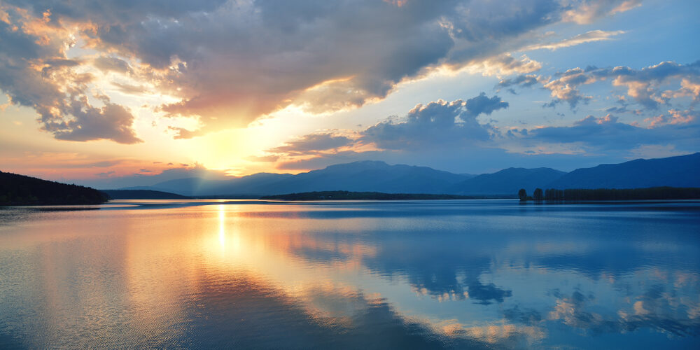 shutterstock_1076309042